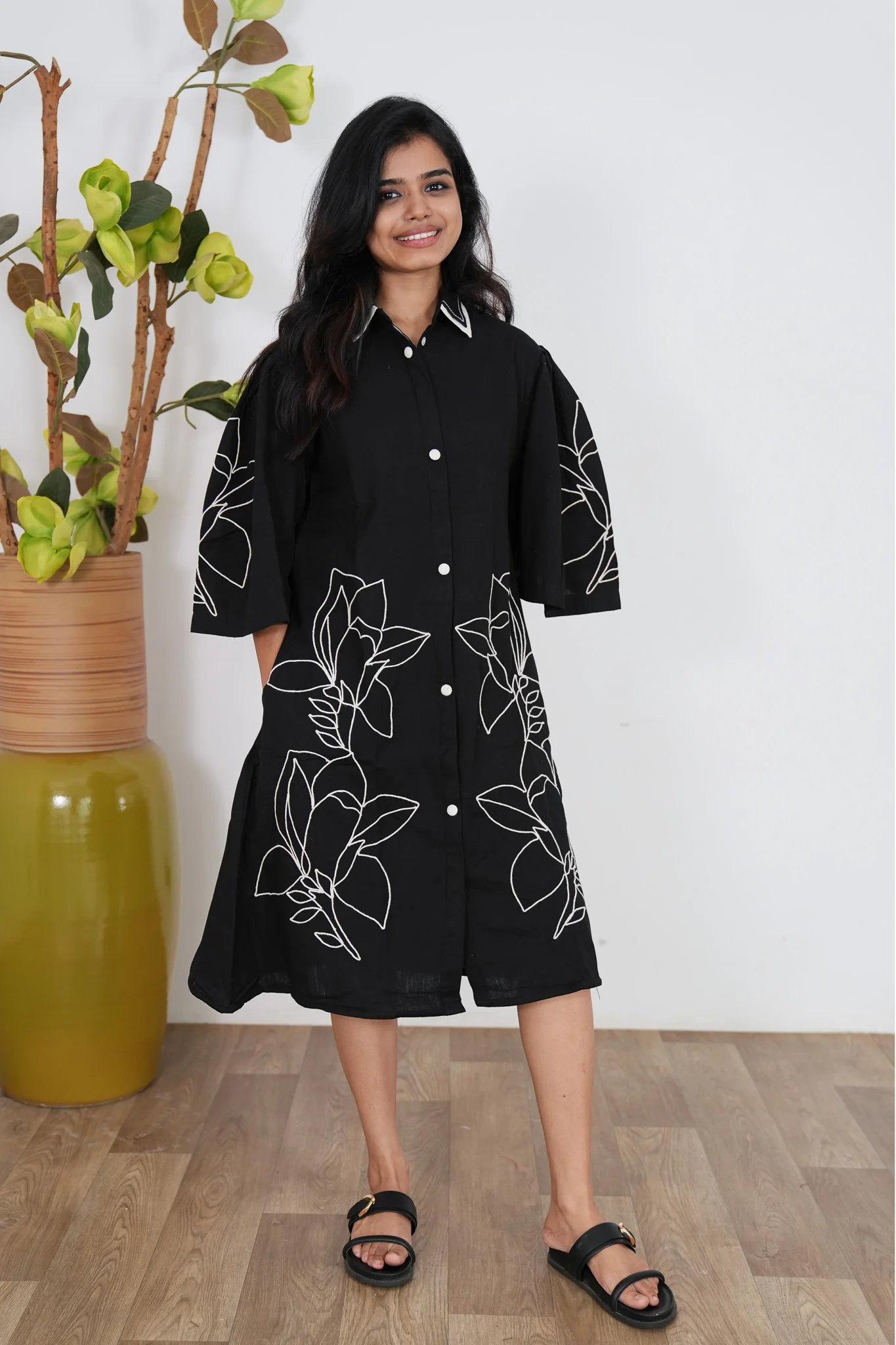 Black and white cotton shirt dress - Image 4
