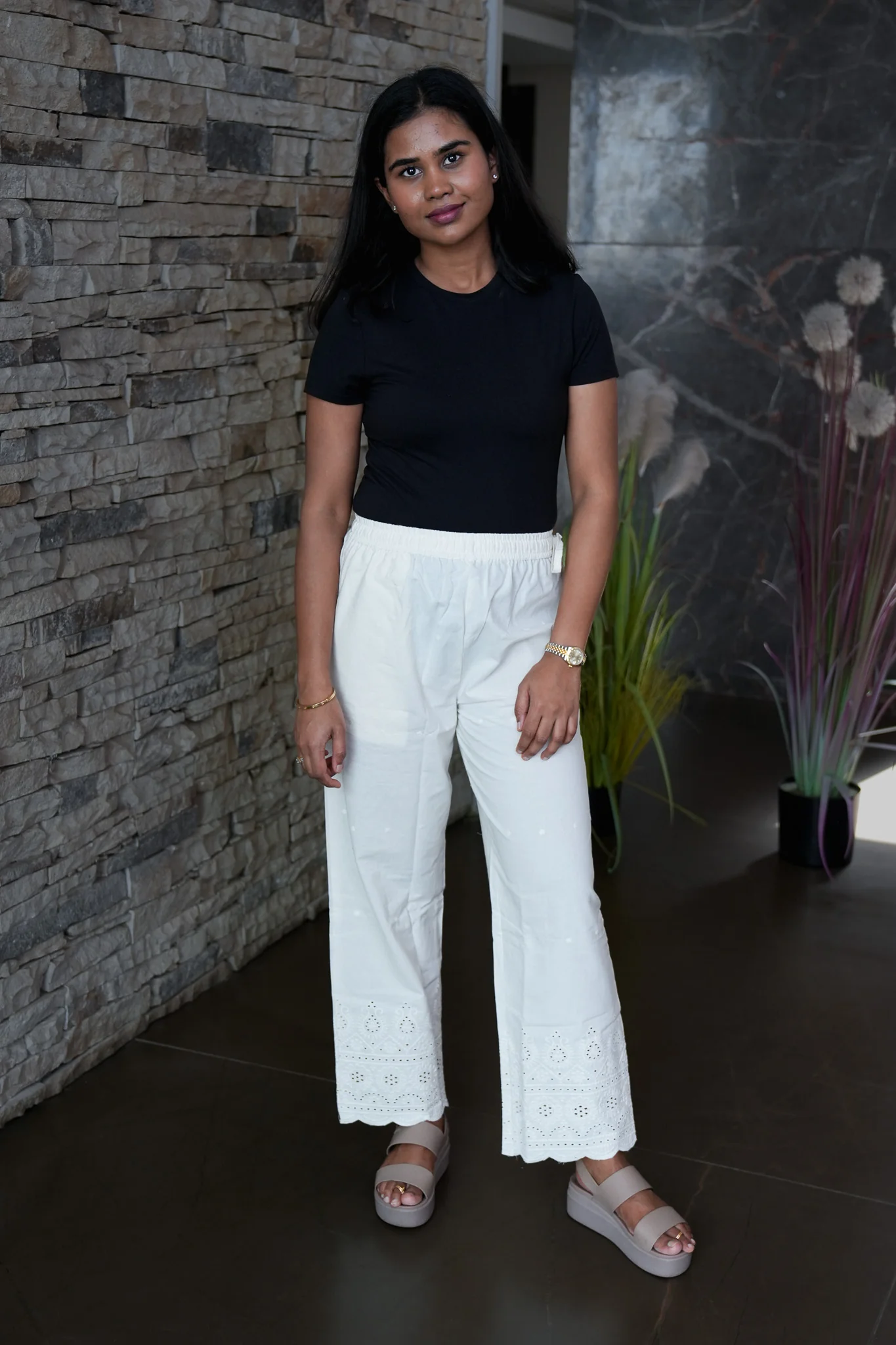 Cotton pants with chikankari work - Image 18