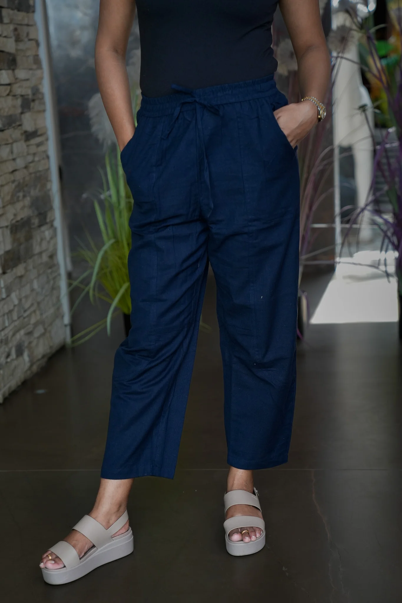 Cotton straight pants with tie - Image 7