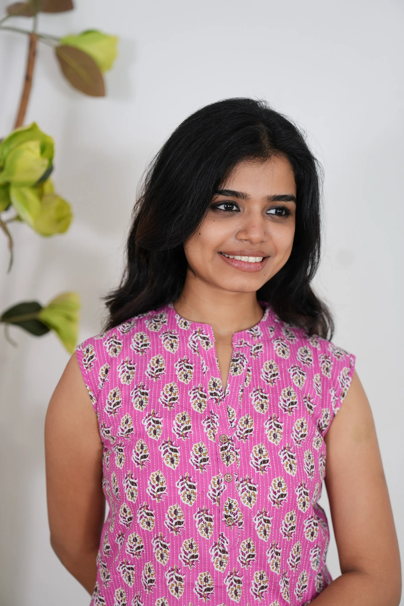 Hot pink cotton short kurti (attached sleeves) - Image 3