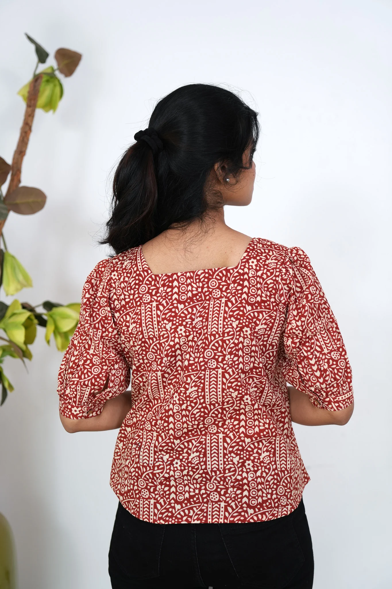 Red ajrakh cotton top - Image 3