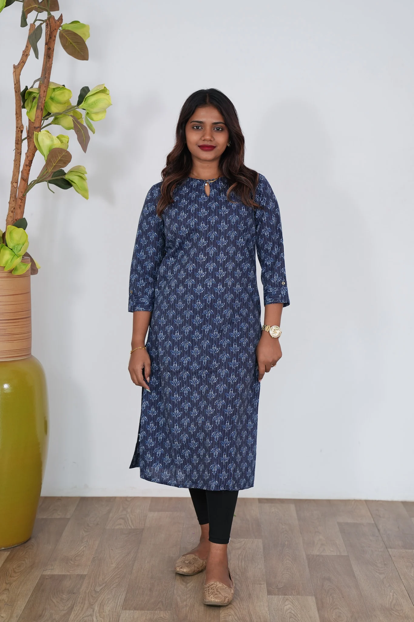 Royal blue floral cotton kurti - Image 3